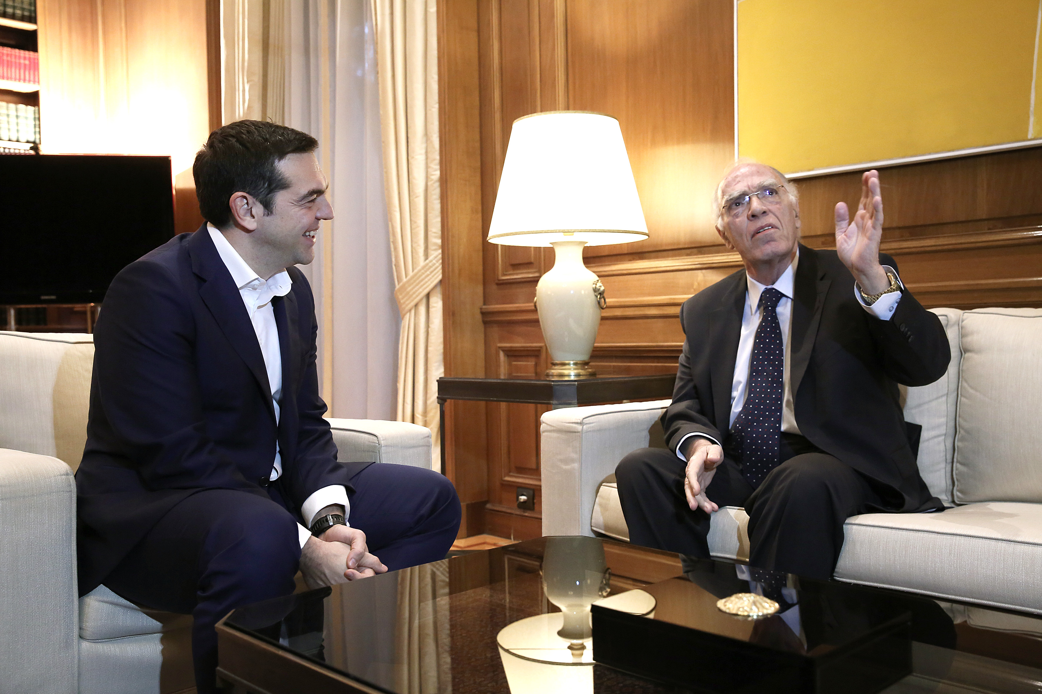 Μαξίμου διαψεύδει Λεβέντη για προωρες εκλογές