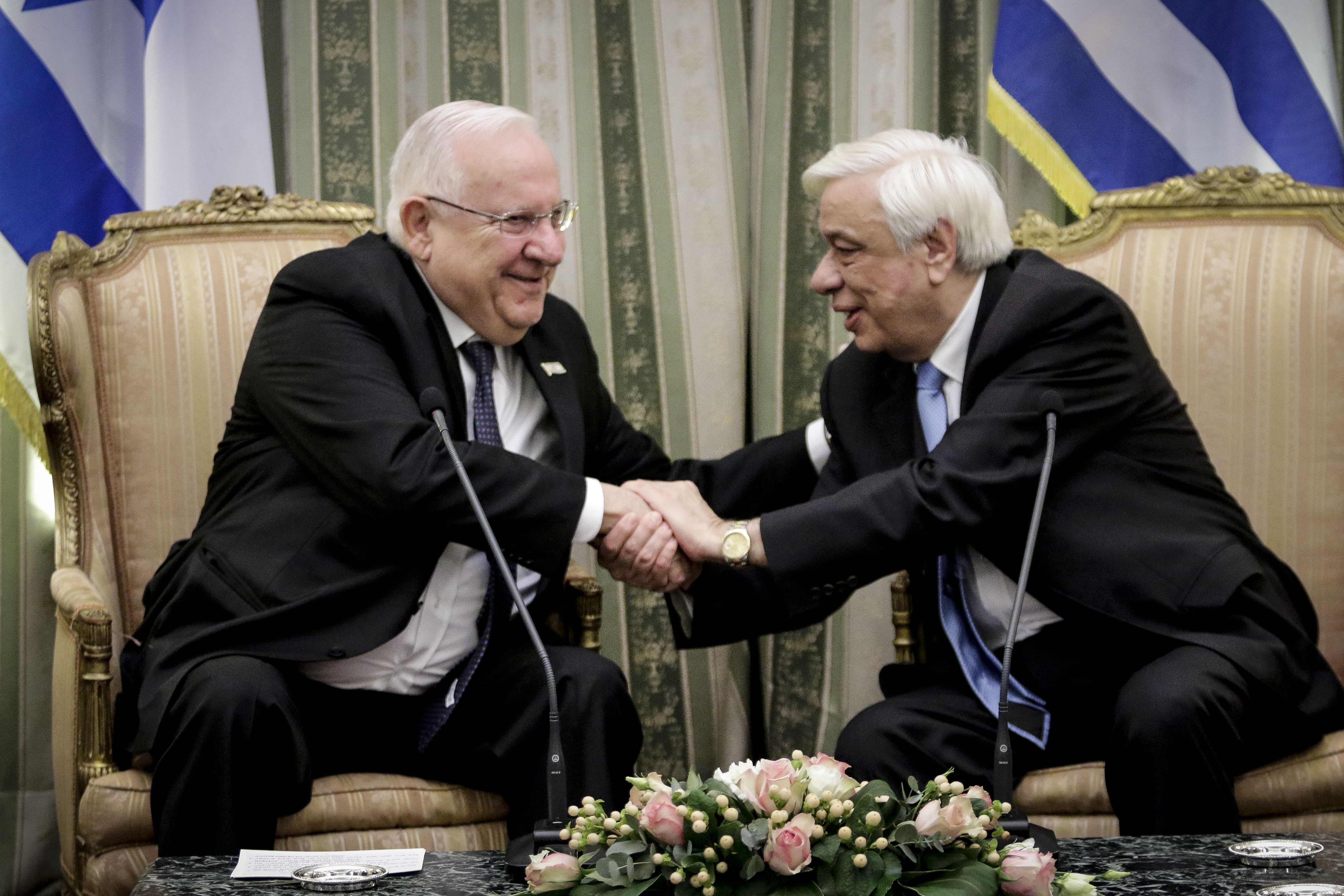 Στήριξη στα εθνικά θέματα ζήτησε ο Παυλόπουλος από τον Ρίβλιν