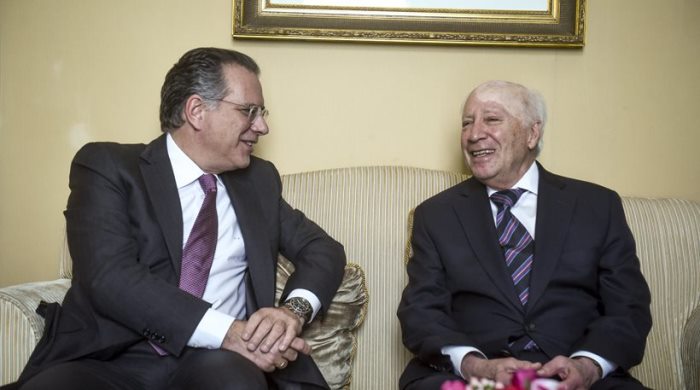 «Καβγάς» Κουμουτσάκου – Νίμιτς για τη συμφωνία με την ΠΓΔΜ