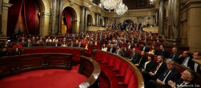 Παρατείνεται το πολιτικό δράμα στην Καταλονία