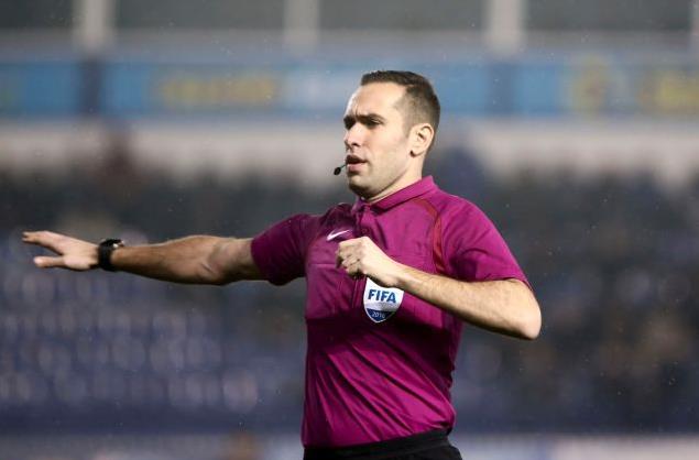 Ο Τάσος Παπαπέτρου σφυρίζει στο ντέρμπι Ολυμπιακός – ΑΕΚ