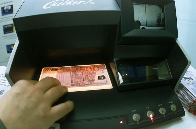 ΕΚΤ: Αυξήθηκαν τα πλαστά χαρτονομίσματα ευρώ