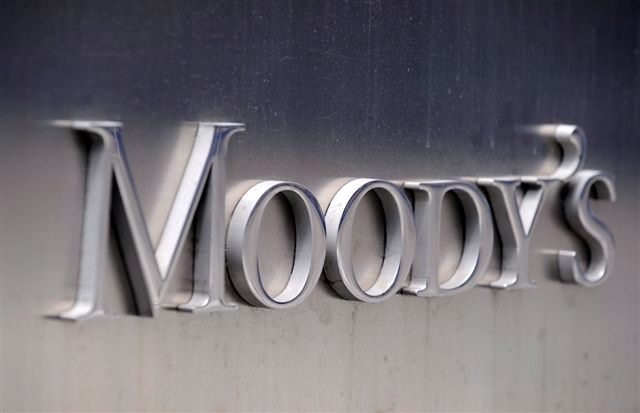 In economic vote of confidence, Moody's upgrade Greece's credit rating by two notches