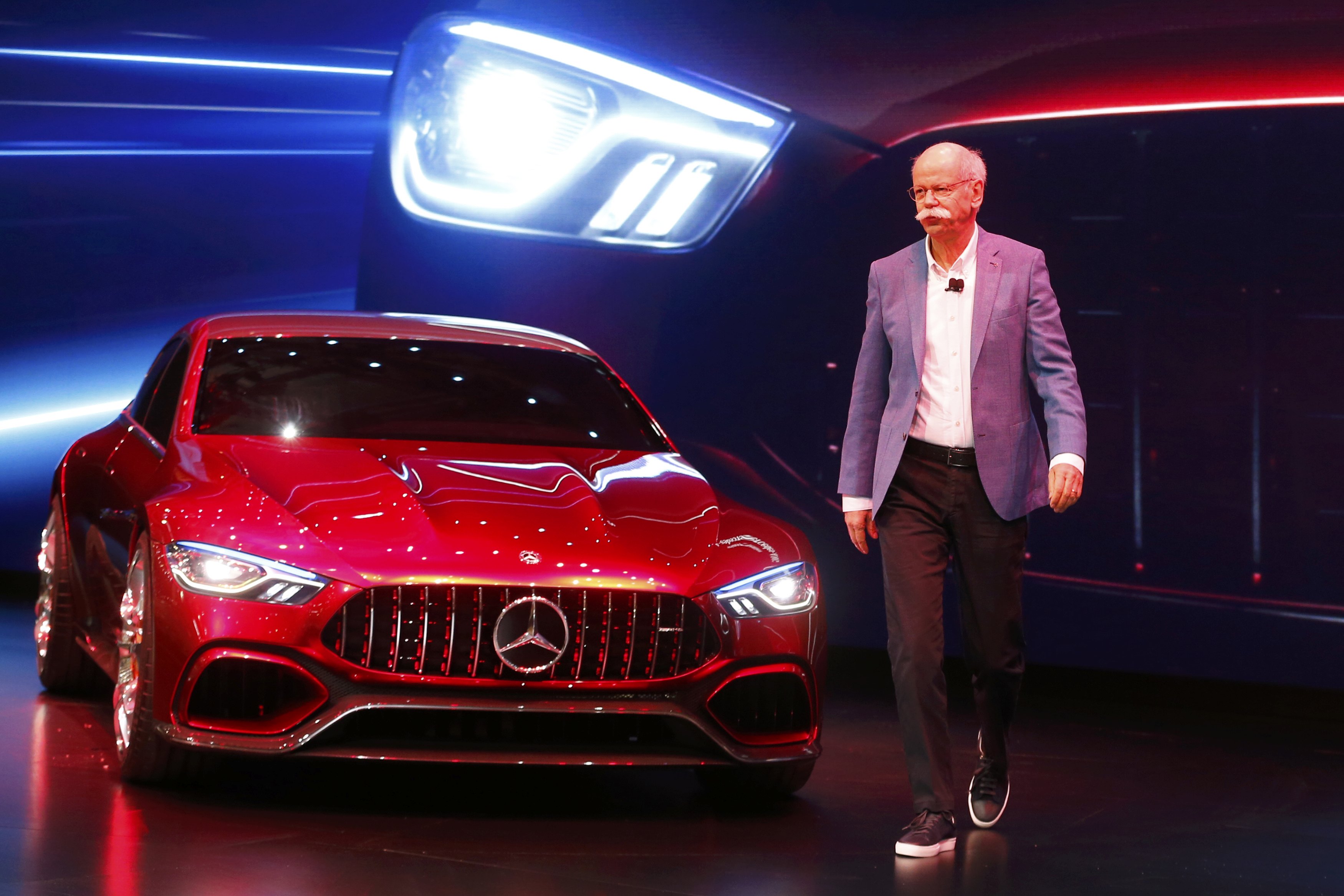 Bonus-ρεκόρ για τους υπαλλήλους της Daimler