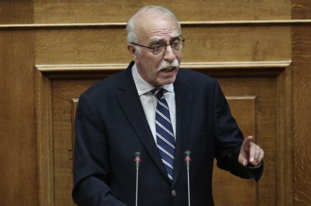 Βίτσας: Στα τέλη του 2018 η επιστροφή αναδρομικών στους στρατιωτικούς