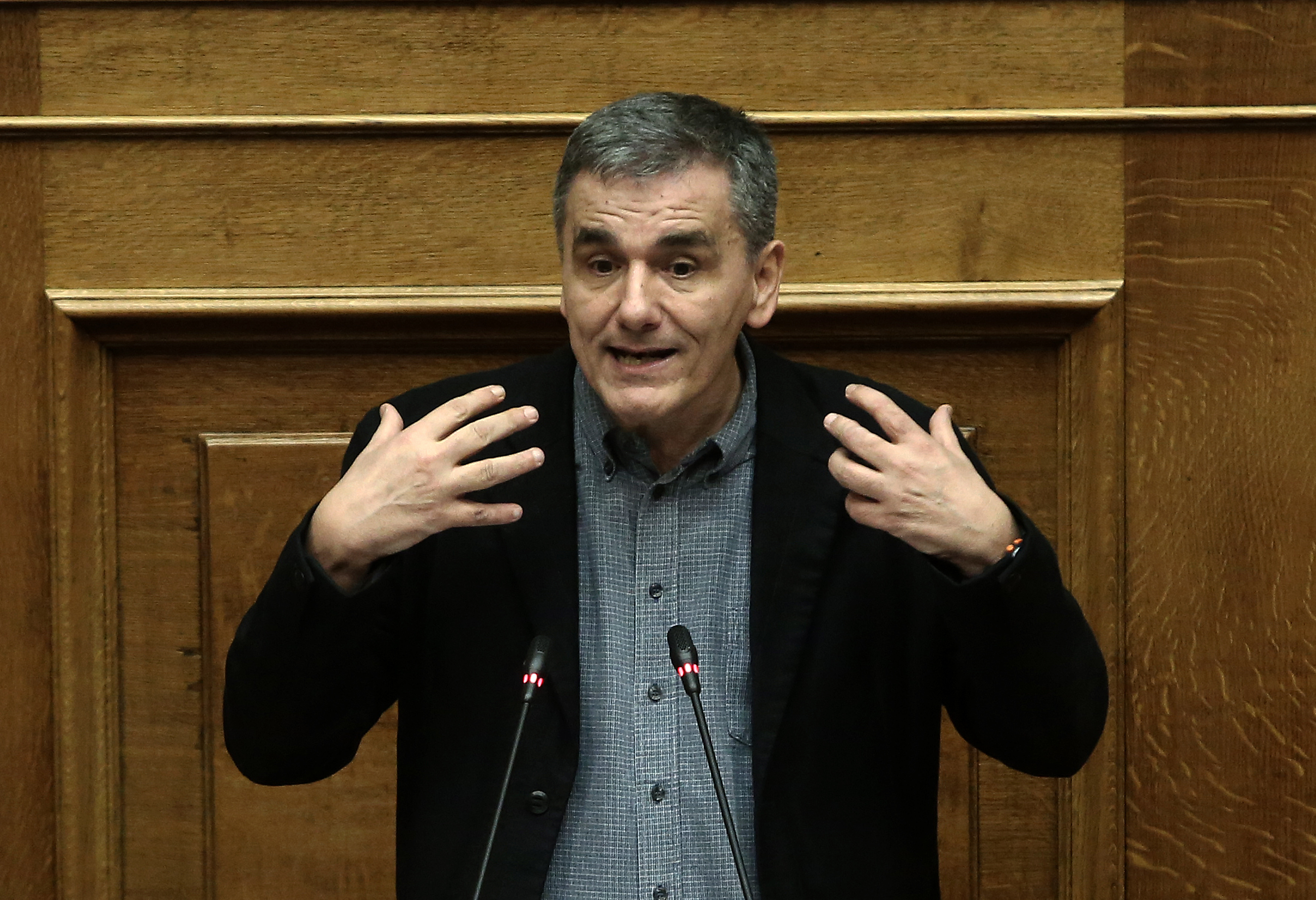 Τσακαλώτος: Μπορούμε να αντλήσουμε χρήματα και υπό μη ευνοϊκές συνθήκες