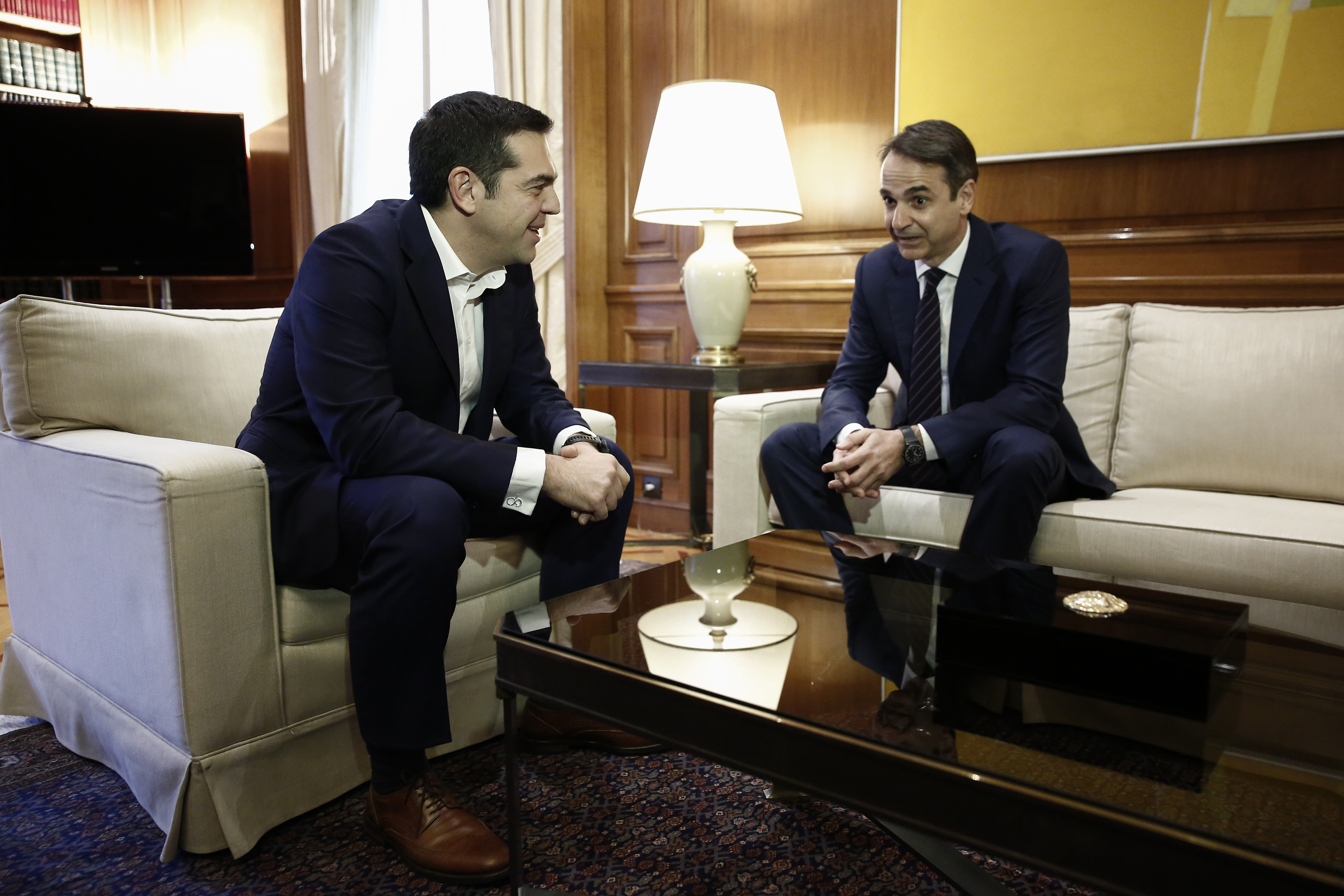 Tsipras sees FYROM solution as national impetative