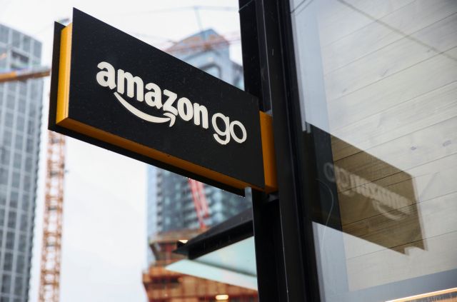 Η Ιταλία δεν πρόκειται να χρησιμοποιήσει τα «ηλεκτρονικά βραχιόλια» της Amazon