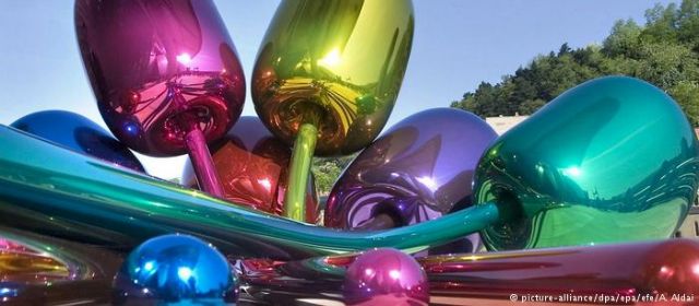 Καυγάς στο Παρίσι για το δώρο του Τζεφ Κουνς