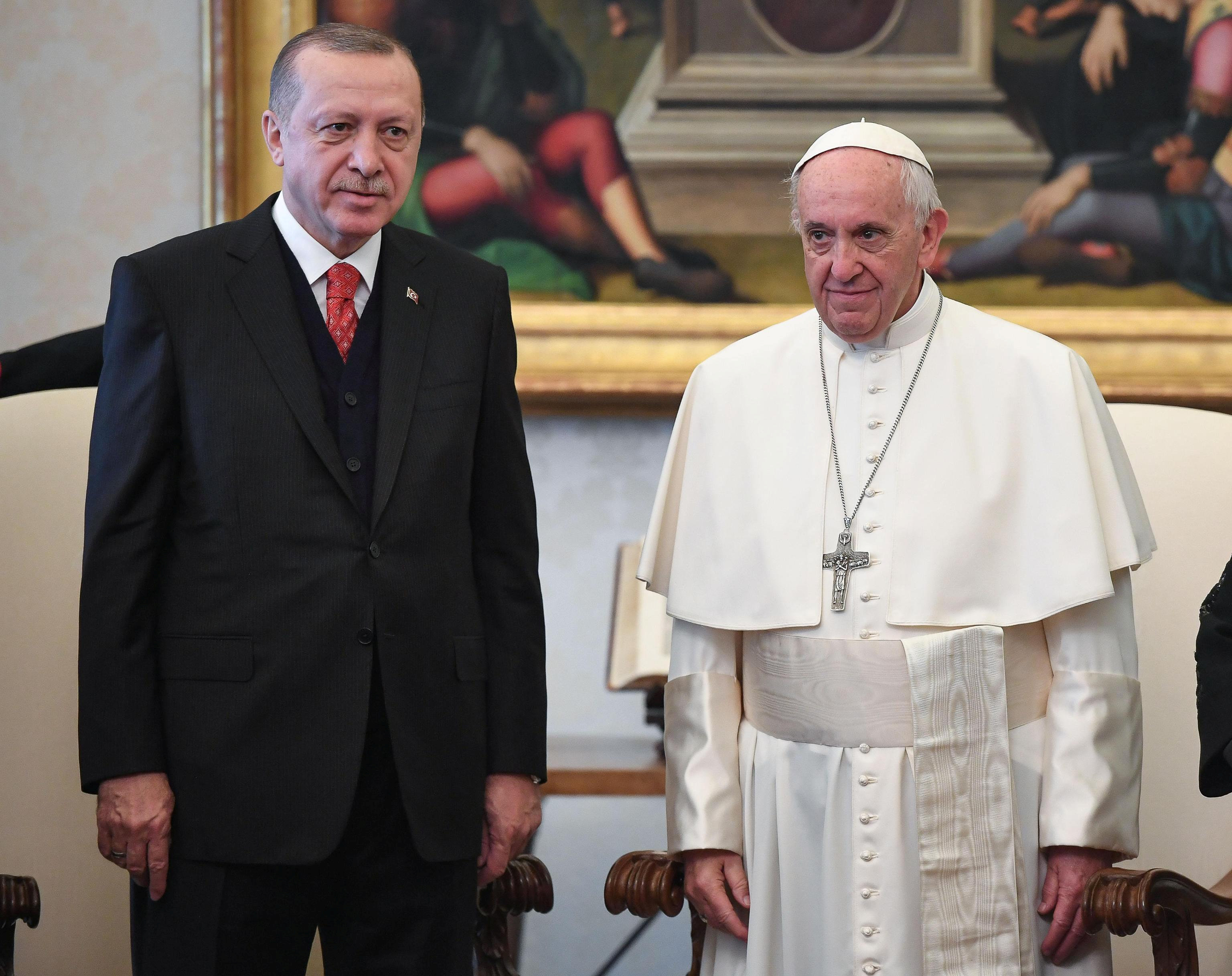 Το δώρο με… νόημα του Πάπα Φραγκίσκου στον Ερντογάν