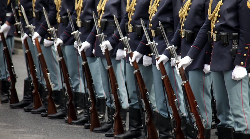 Στόχος αντιεξουσιαστών σπουδαστής της Ευελπίδων