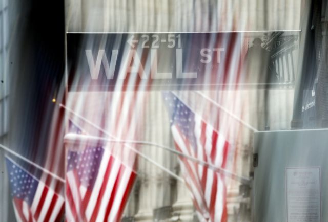 Νευρικότητα στη Wall Street, πάνω από 2% υποχωρεί ο Dow Jones