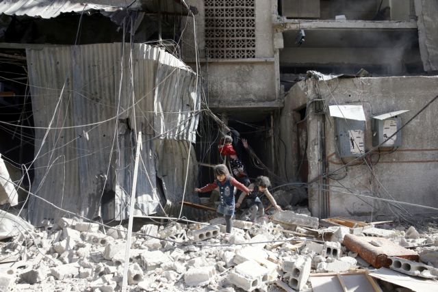 Συρία: 31 άμαχοι νεκροί σε νέους αεροπορικούς βομβαρδισμούς