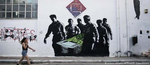 «Επιστροφή στην ομαλότητα», αλλά η κρίση παραμένει