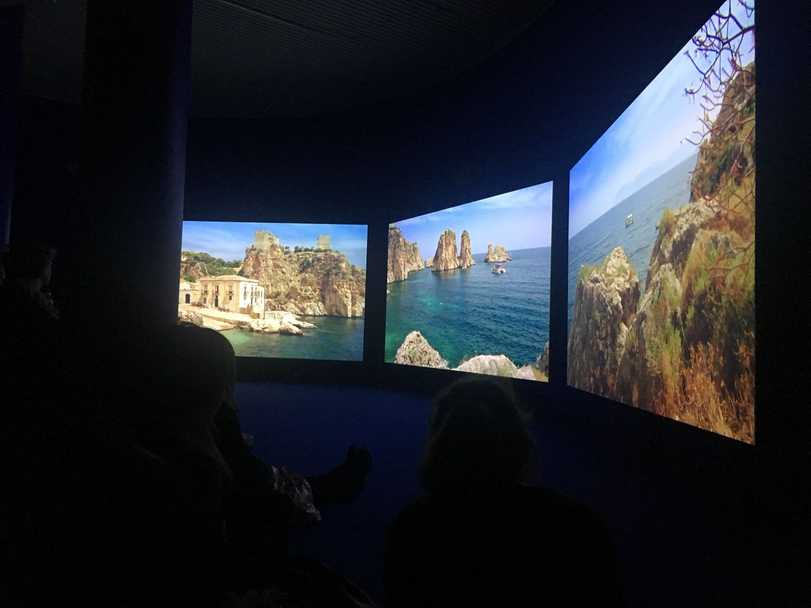 Blackstrawberry loves…