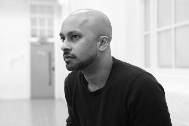 Ο Ακραμ Καν χορεύει το τελευταίο του σόλο στη Στέγη