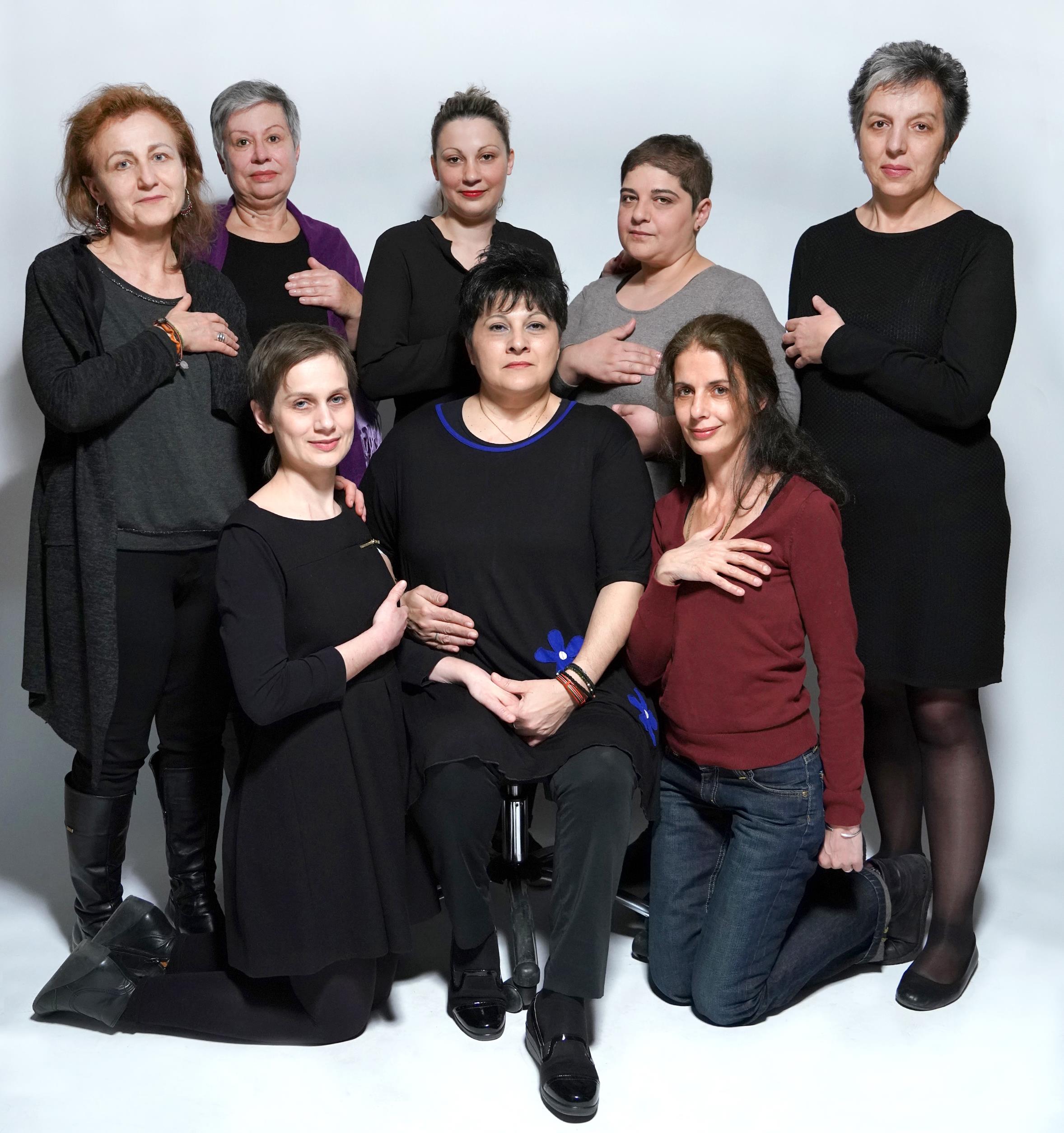 Εννέα γυναίκες σε μια παράσταση-μαρτυρία για τον καρκίνο