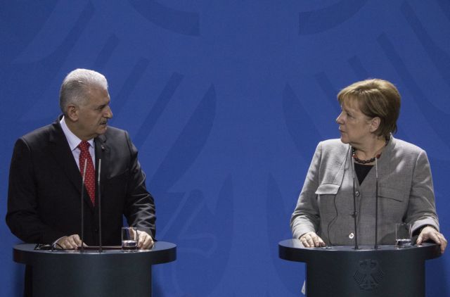Παραμένει η ένταση στις διμερείς σχέσεις μετά τη συνάντηση Μέρκελ – Γιλντιρίμ