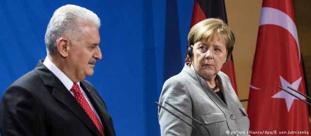 Σε ψυχρό κλίμα η συνάντηση Μέρκελ-Γιλντιρίμ