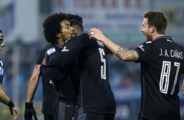 Ο ΠΑΟΚ παρέμεινε στην πρώτη θέση της Super League