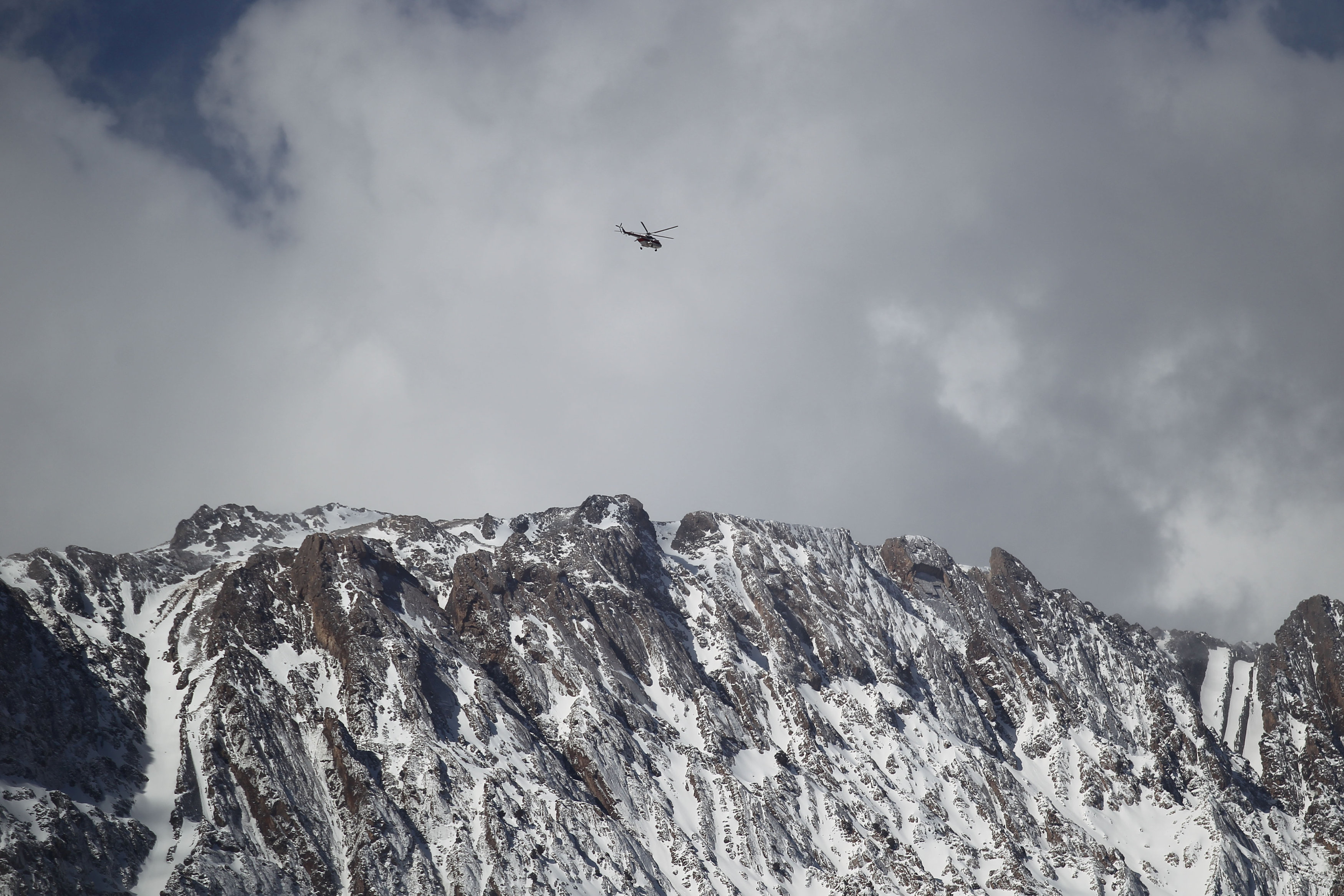Ιράν: Εντοπίστηκαν 32 πτώματα από την πτήση της Aseman Airlines