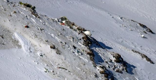 Ιράν: Εντοπίστηκαν τα συντρίμμια του μοιραίου αεροπλάνου [Βίντεο]