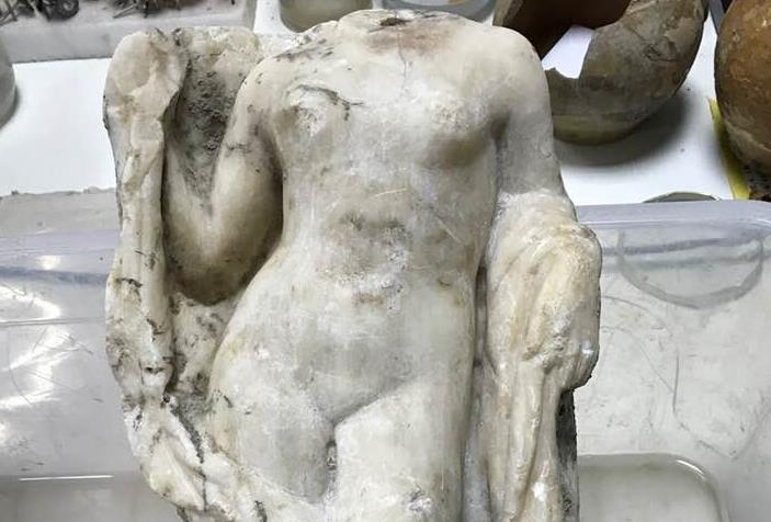 Ακέφαλο άγαλμα της Αφροδίτης βρέθηκε στο μετρό της Θεσσαλονίκης