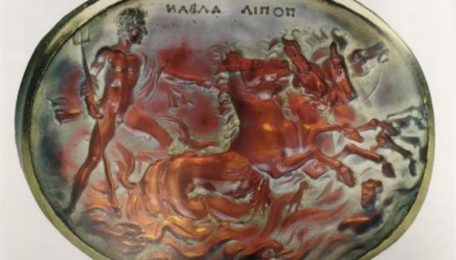 Τι συνδέει το Σατυρικόν με τον Μεγάλο Γκάτσμπι;