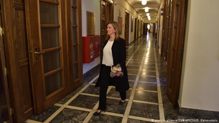 Η Αντωνοπούλου εκθέτει τον Τσίπρα