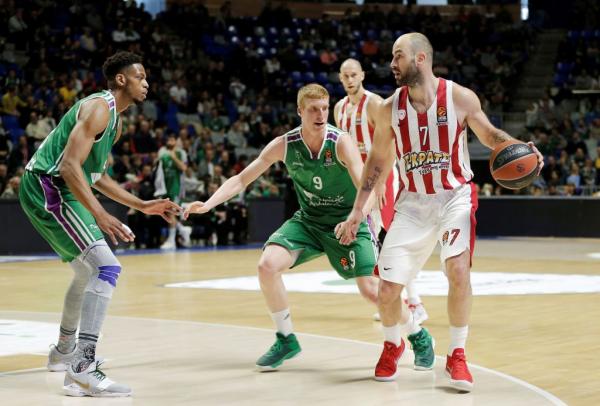 Εικόνες από τον αγώνα του Ολυμπιακού με τη Μάλαγα