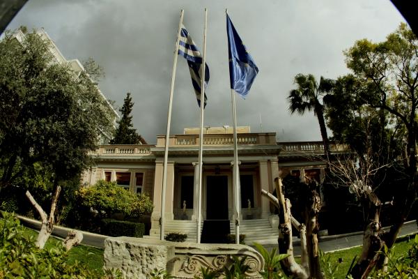 Στα ύψη η αντιπαράθεση Μαξίμου – ΝΔ για τους έλληνες στρατιωτικούς