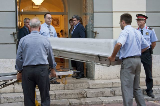 Τάφηκαν εκ νέου τα λείψανα του Νταλί μετά το τεστ DNA