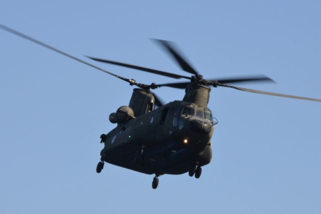 Τουρκικά μαχητικά παρενόχλησαν ελικόπτερο που μετέφερε τον αρχηγό ΓΕΣ