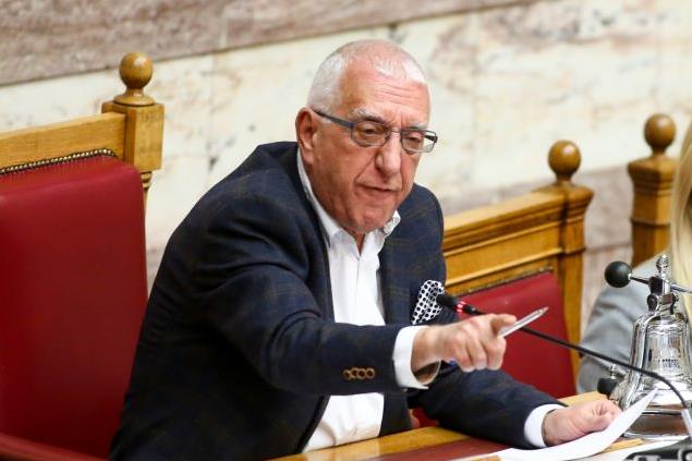 Κακλαμάνης: Το κύρος του Καραμανλή αντί να μειώνεται, μεγαλώνει