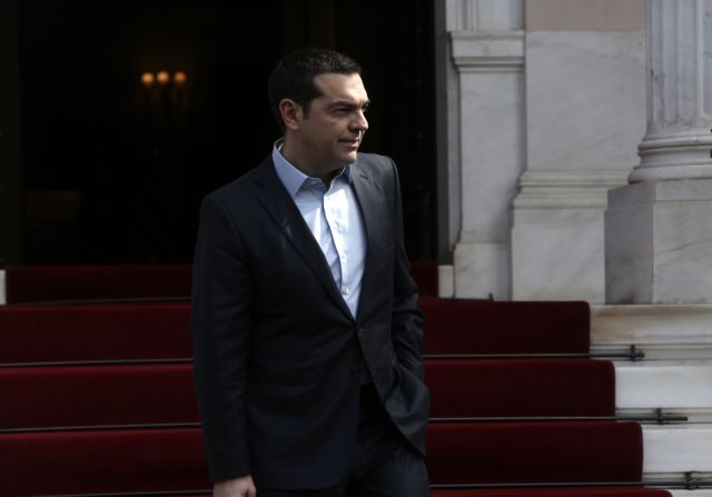 Στενά παρακολουθεί ο Τσίπρας τις εξελίξεις με τους έλληνες στρατιωτικούς