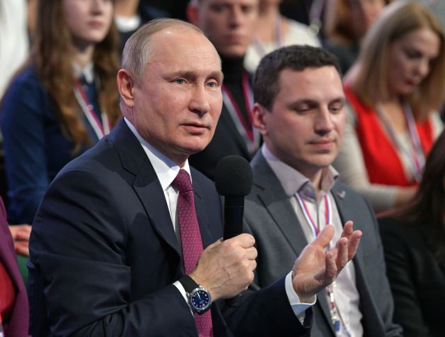 Πούτιν προς ΗΠΑ: Θέλουμε επίσημα στοιχεία για ανάμιξη στις εκλογές