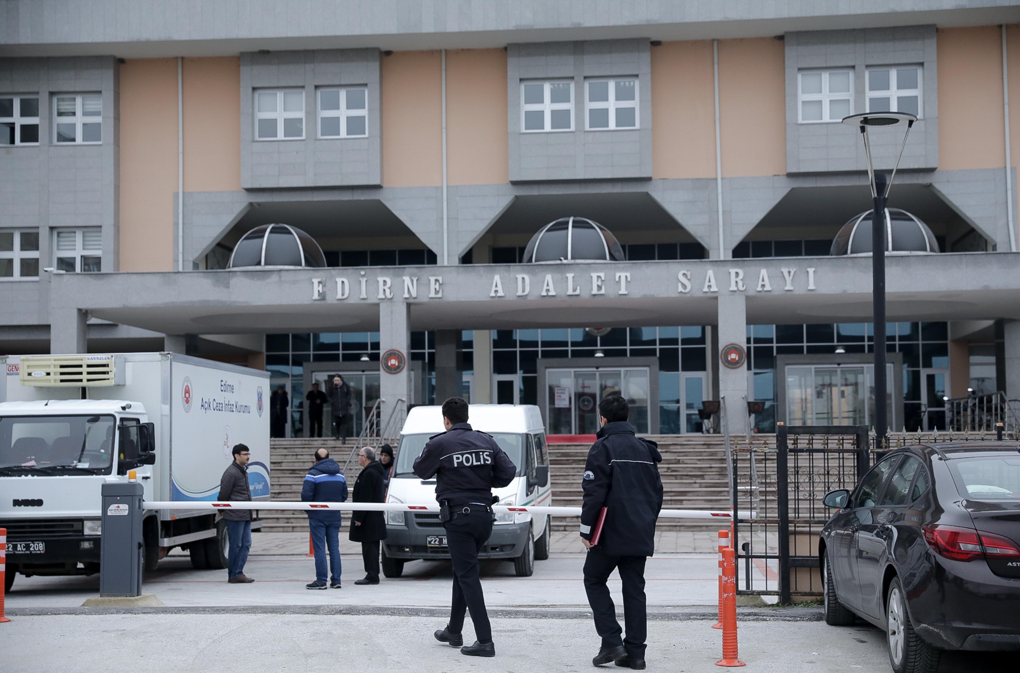 Αναβλήθηκε η εκδίκαση της έφεσης των δύο ελλήνων στρατιωτικών