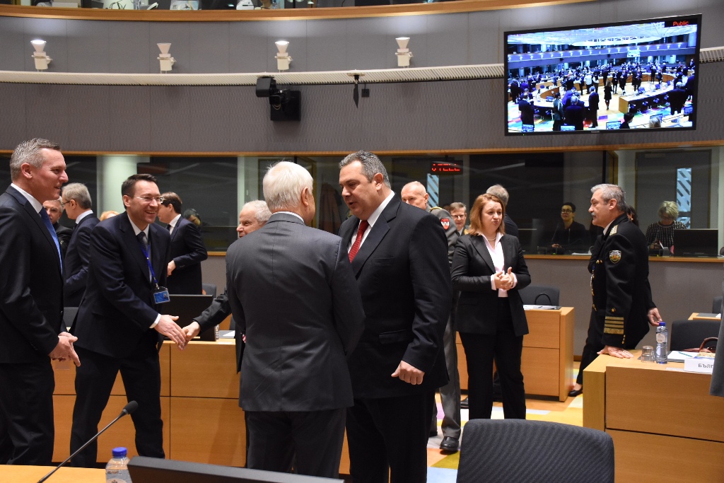 Greece seeks EU solidarity in case of two officers captured by Turkey