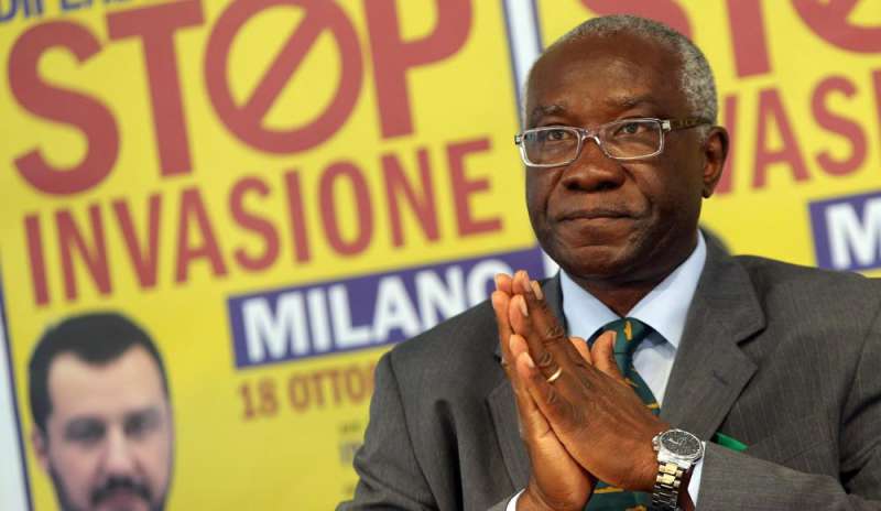 Η Λέγκα προσπαθεί να ρετουσάρει το προφίλ της με μαύρο γερουσιαστή