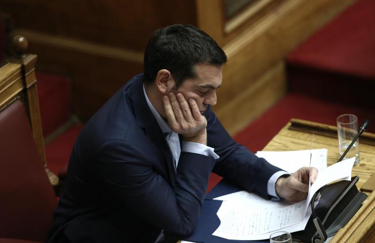 Βραχυκύκλωμα στο Μαξίμου – Διέξοδο αναζητεί ο πρωθυπουργός