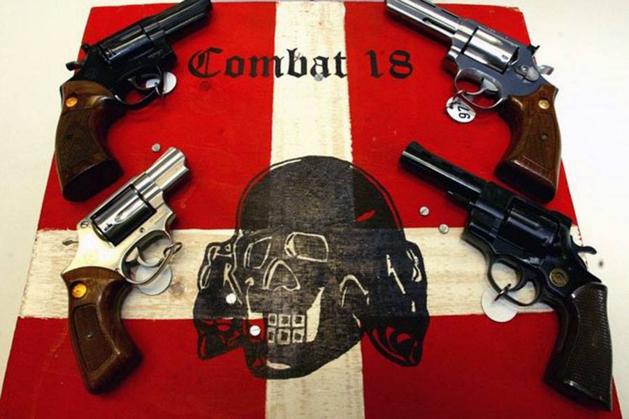 Οι διάλογοι μίσους μελών της Combat 18 - Σύλληψη χρυσαυγίτη