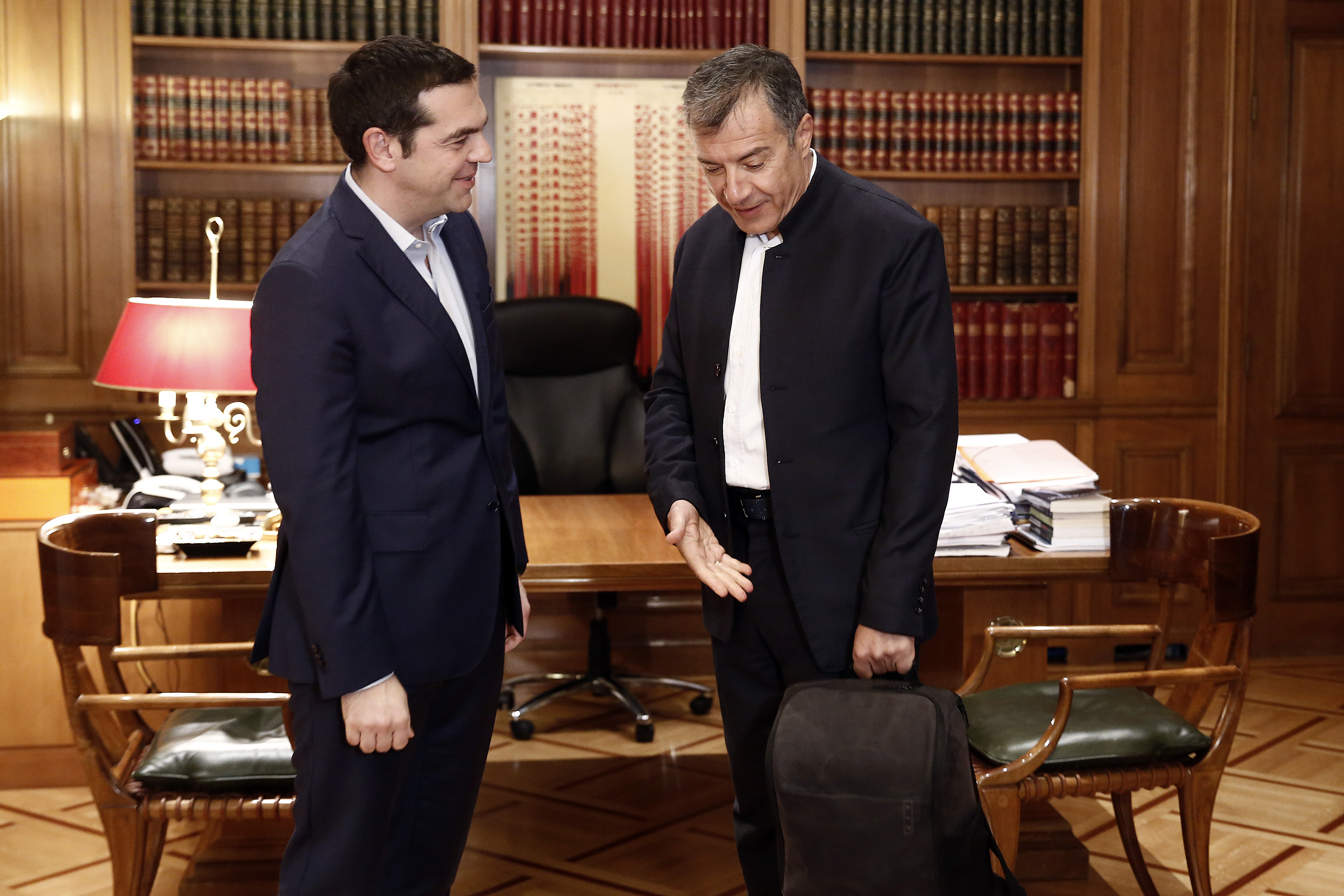 Tsipras, Theodorakis speak of mayhem in Greek football as ‘Gordian Knot’