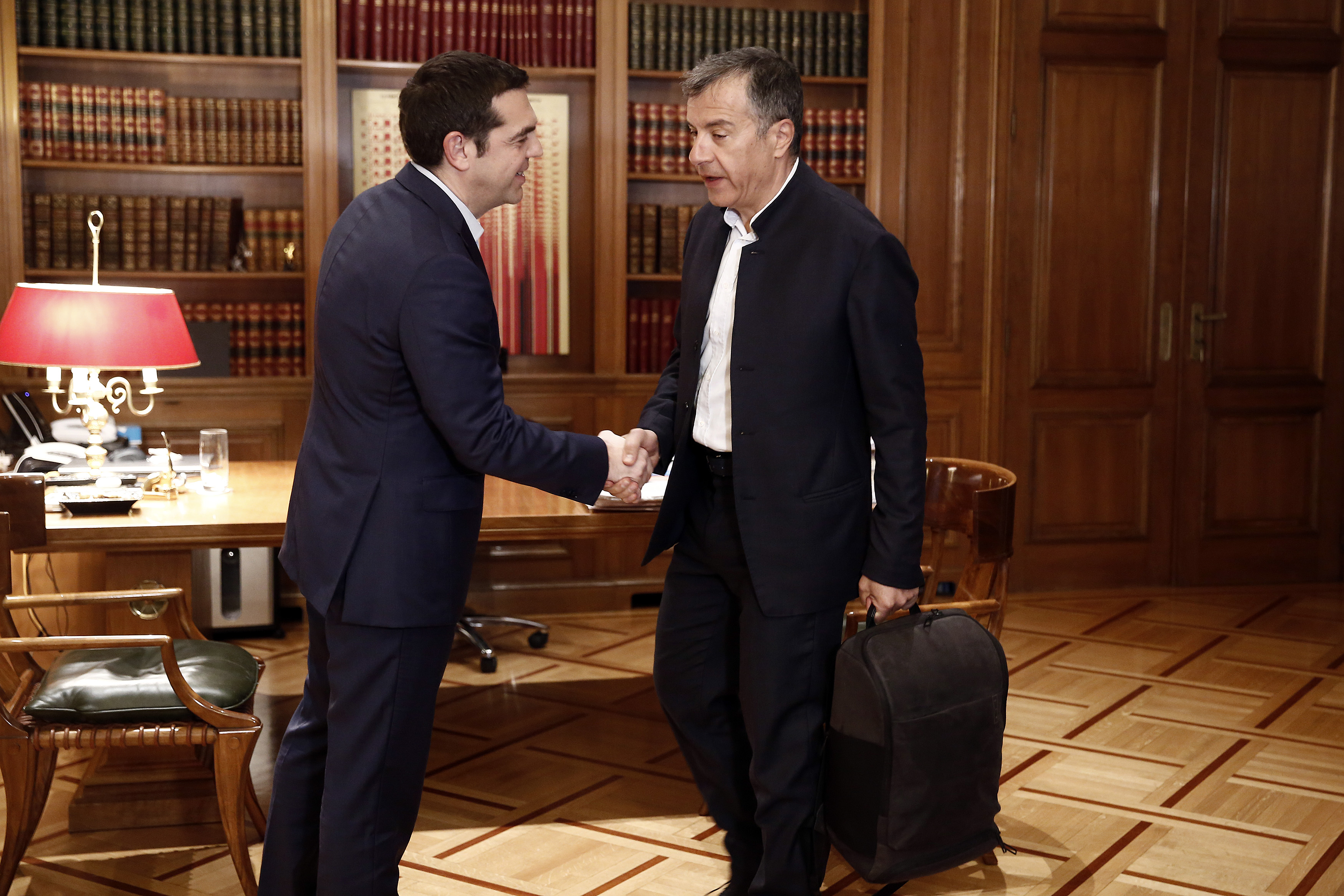 Τσίπρας: Να κόψουμε το γόρδιο δεσμό, αγνοώντας το πολιτικό κόστος