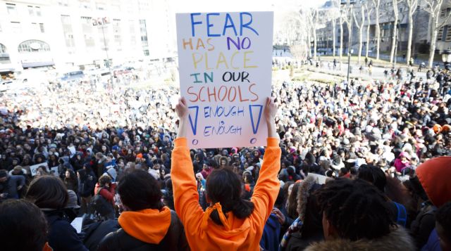 ΗΠΑ: Μαζική διαμαρτυρία μαθητών για την οπλοκατοχή
