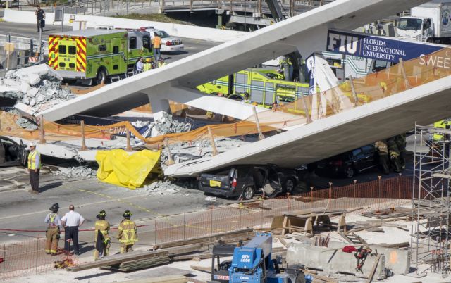Τουλάχιστον τέσσερις νεκροί από κατάρρευση πεζογέφυρας στο Μαϊάμι [Βίντεο]