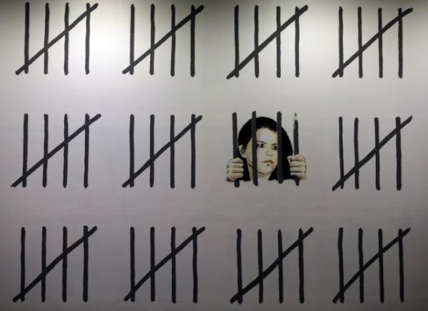 Ο Banksy, για τη φυλακισμένη Ζέχρα Ντογάν