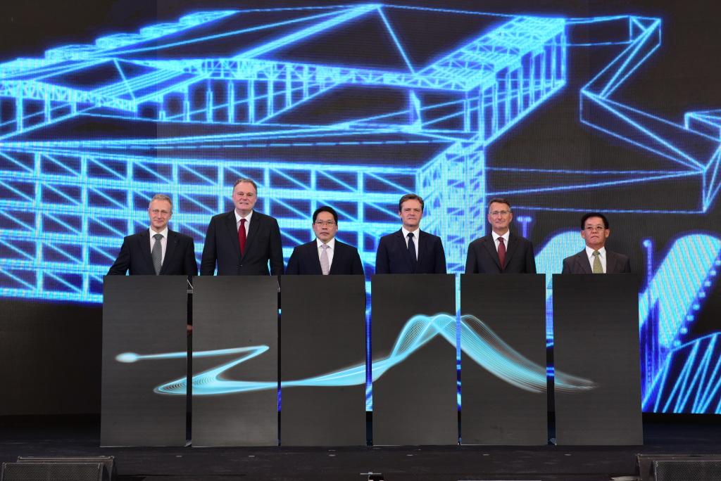 Στην Ταϊλάνδη η νέα μονάδα παραγωγής μπαταριών της Mercedes-Benz