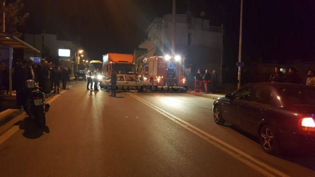 Σφοδρή σύγκρουση ΙΧ με φορτηγό στην Ομβρυά Πατρών [Βίντεο]