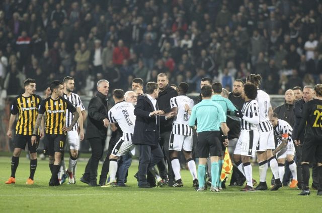 Εμμένει στο φύλλο αγώνα ο Κομίνης