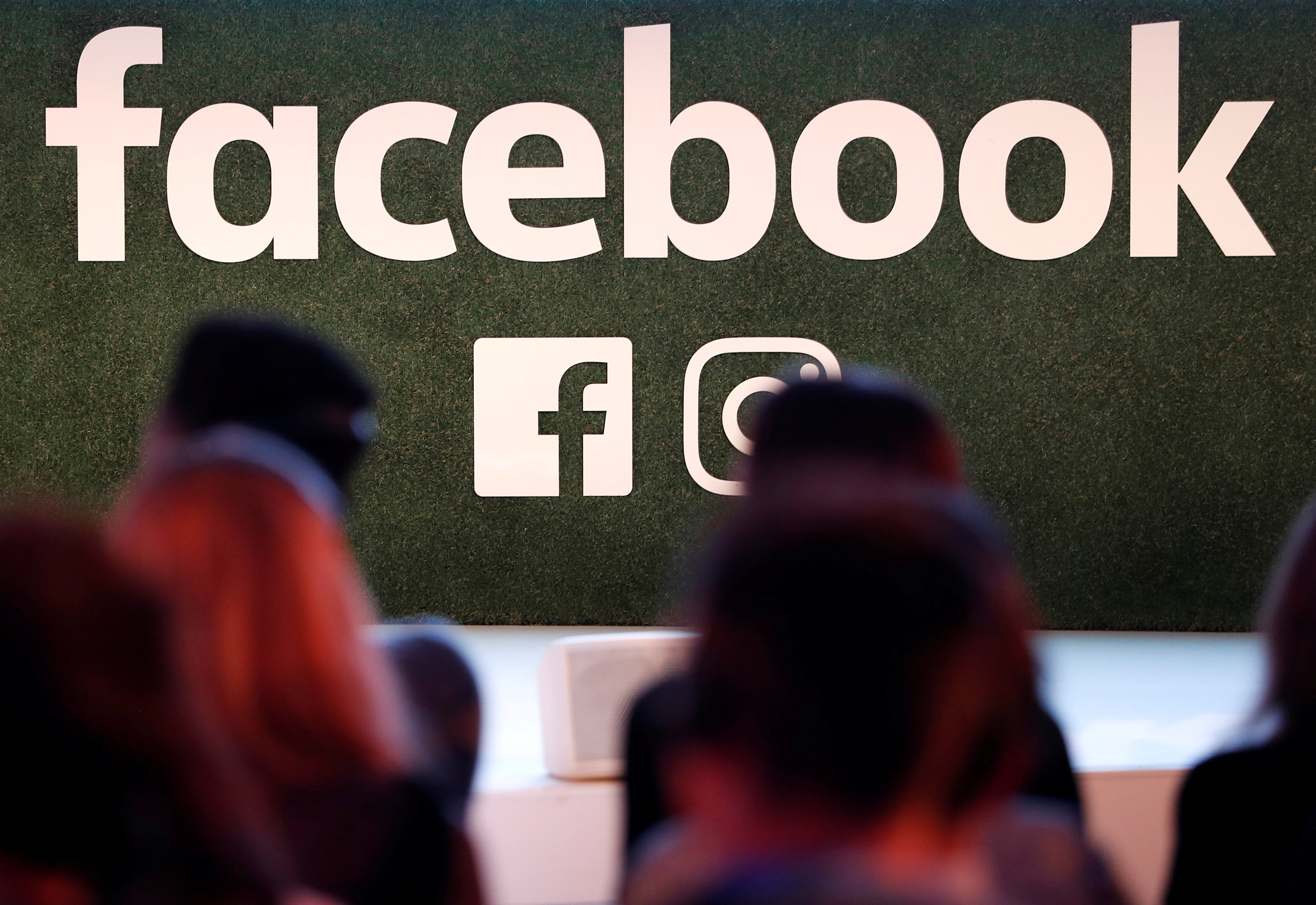 Facebook: Όχι πια, αβλαβές